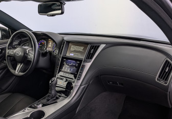 Подержанный автомобиль Infiniti Q60 Coupe 2020 года (13 фото)