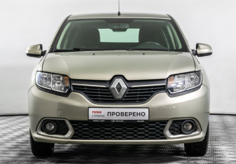 Подержанный автомобиль Renault Sandero 2018 года (2 фото)