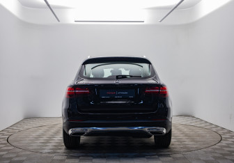 Подержанный автомобиль Mercedes-Benz GLC Coupe 2017 года (6 фото)