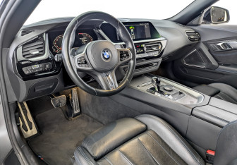Подержанный автомобиль BMW Z4 Roadster 2020 года (15 фото)