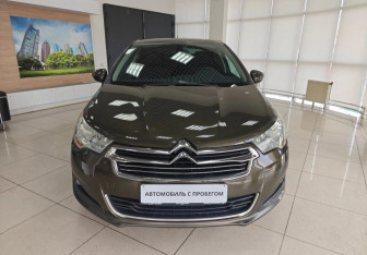 Подержанный автомобиль Citroen C4 Sedan 2013 года (2 фото)