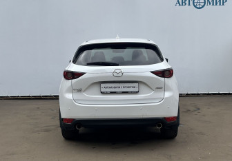 Подержанный автомобиль Mazda CX-5 2018 года (6 фото)