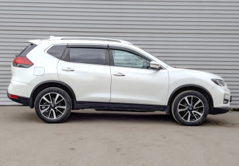 Подержанный автомобиль Nissan X-Trail 2020 года (4 фото)