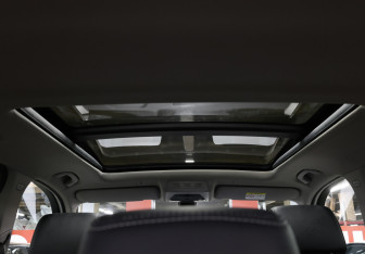 Подержанный автомобиль BMW X3 2014 года (18 фото)