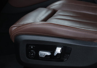 Подержанный автомобиль BMW X5 2019 года (17 фото)