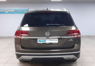 Подержанный автомобиль Volkswagen Teramont 2019 года (6 фото)