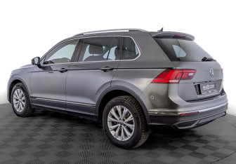 Подержанный автомобиль Volkswagen Tiguan 2021 года (7 фото)