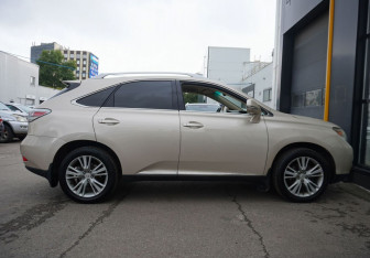 Подержанный автомобиль Lexus RX 2010 года (4 фото)