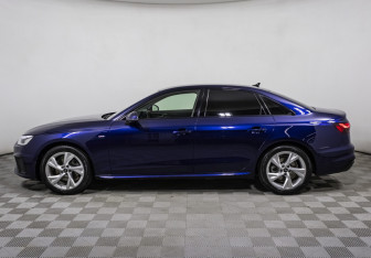 Подержанный автомобиль Audi A4 Sedan 2020 года (8 фото)
