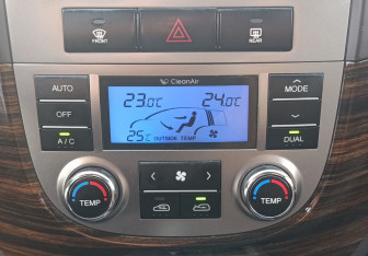 Подержанный автомобиль Hyundai Santa Fe 2010 года (19 фото)