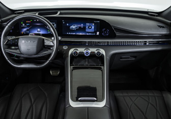 Подержанный автомобиль Exeed RX 2023 года (13 фото)
