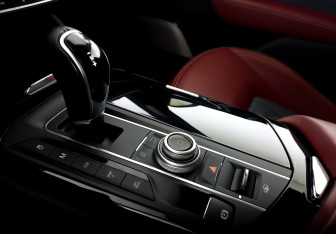 Подержанный автомобиль Maserati Levante 2018 года (29 фото)