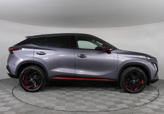 Подержанный автомобиль Omoda C5 2023 года (4 фото)