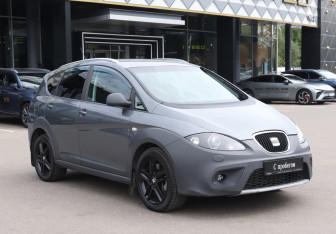 Подержанный автомобиль SEAT Altea 2012 года (3 фото)