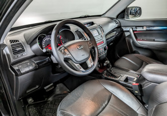 Подержанный автомобиль Kia Sorento 2020 года (15 фото)