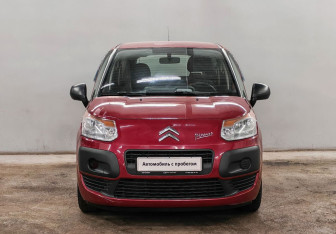 Подержанный автомобиль Citroen C3 Picasso 2010 года (2 фото)