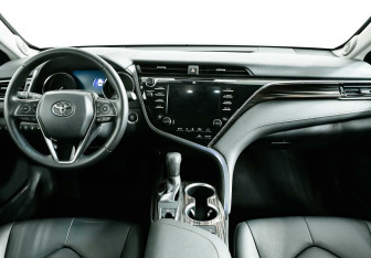 Подержанный автомобиль Toyota Camry Sedan 2021 года (7 фото)