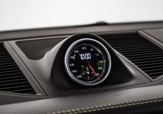 Подержанный автомобиль Porsche Macan 2015 года (24 фото)