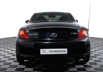 Подержанный автомобиль Lexus SC Convertible 2002 года (6 фото)