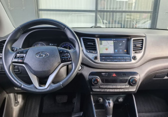 Подержанный автомобиль Hyundai Tucson 2018 года (13 фото)