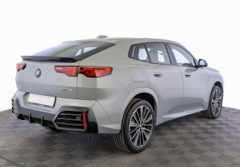 Новый BMW X2 2025 (2 фото)