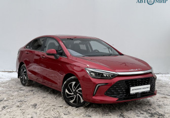 Подержанный автомобиль BAIC U5 Plus 2023 года (3 фото)