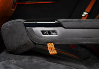 Подержанный автомобиль Zeekr 001 2023 года (12 фото)