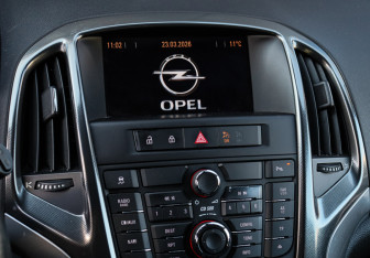 Подержанный автомобиль Opel Astra Hatchback 2010 года (17 фото)