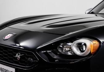 Подержанный автомобиль Fiat 124 Spider 2017 года (24 фото)