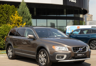 Подержанный автомобиль Volvo XC70 2012 года (2 фото)