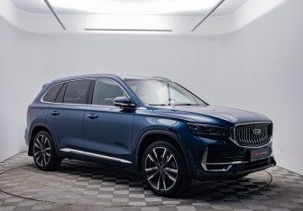 Подержанный автомобиль Geely Monjaro 2023 года (3 фото)