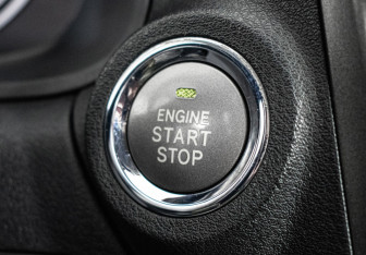 Подержанный автомобиль Lexus IS Sedan 2008 года (13 фото)