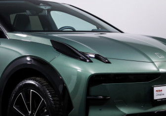 Подержанный автомобиль Zeekr X 2023 года (16 фото)