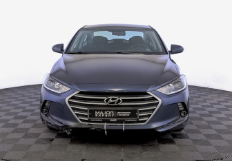 Подержанный автомобиль Hyundai Elantra Sedan 2017 года (2 фото)