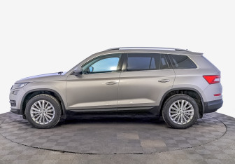Подержанный автомобиль Skoda Kodiaq 2019 года (8 фото)