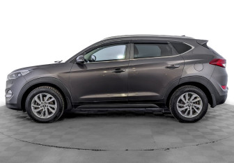 Подержанный автомобиль Hyundai Tucson 2016 года (8 фото)