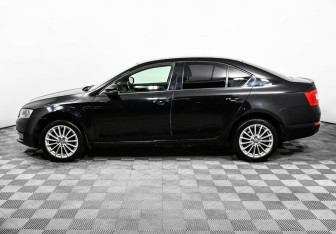 Подержанный автомобиль Skoda Octavia Liftback 2014 года (3 фото)