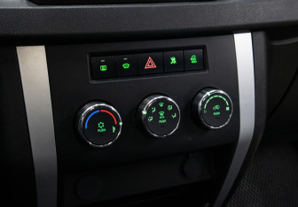 Подержанный автомобиль УАЗ Patriot 2019 года (16 фото)