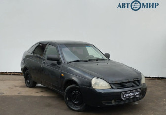 Подержанный автомобиль LADA (ВАЗ) Priora Hatchback 2010 года (3 фото)