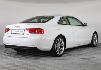 Подержанный автомобиль Audi A5 Coupe 2014 года (5 фото)