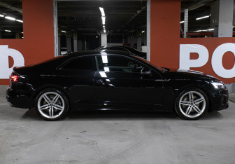 Подержанный автомобиль Audi A5 Coupe 2021 года (4 фото)