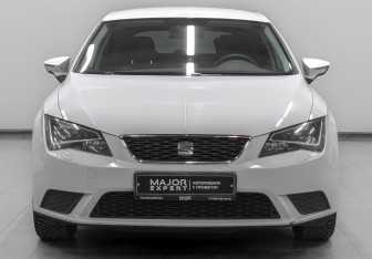 Подержанный автомобиль SEAT Leon Hatchback 2013 года (2 фото)