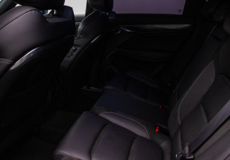 Подержанный автомобиль Geely Tugella 2022 года (11 фото)