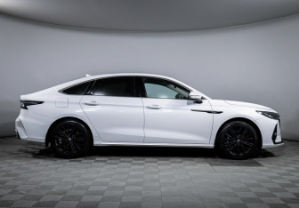 Подержанный автомобиль Chery Arrizo 8 2023 года (4 фото)