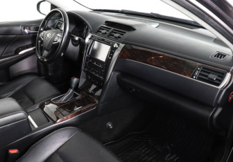 Подержанный автомобиль Toyota Camry Sedan 2015 года (10 фото)