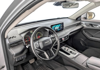 Подержанный автомобиль Haval Jolion 2022 года (16 фото)