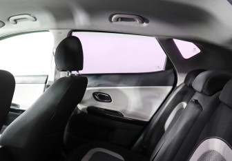 Подержанный автомобиль Kia Ceed Hatchback 2012 года (12 фото)