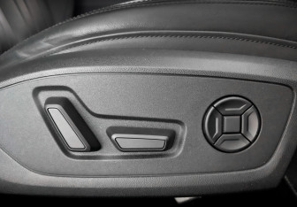 Подержанный автомобиль Audi A6 Sedan 2021 года (25 фото)