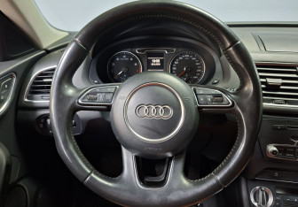 Подержанный автомобиль Audi Q3 2013 года (17 фото)