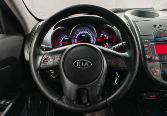 Подержанный автомобиль Kia Soul 2011 года (12 фото)
